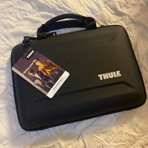 NWT Thule Laptop Bag